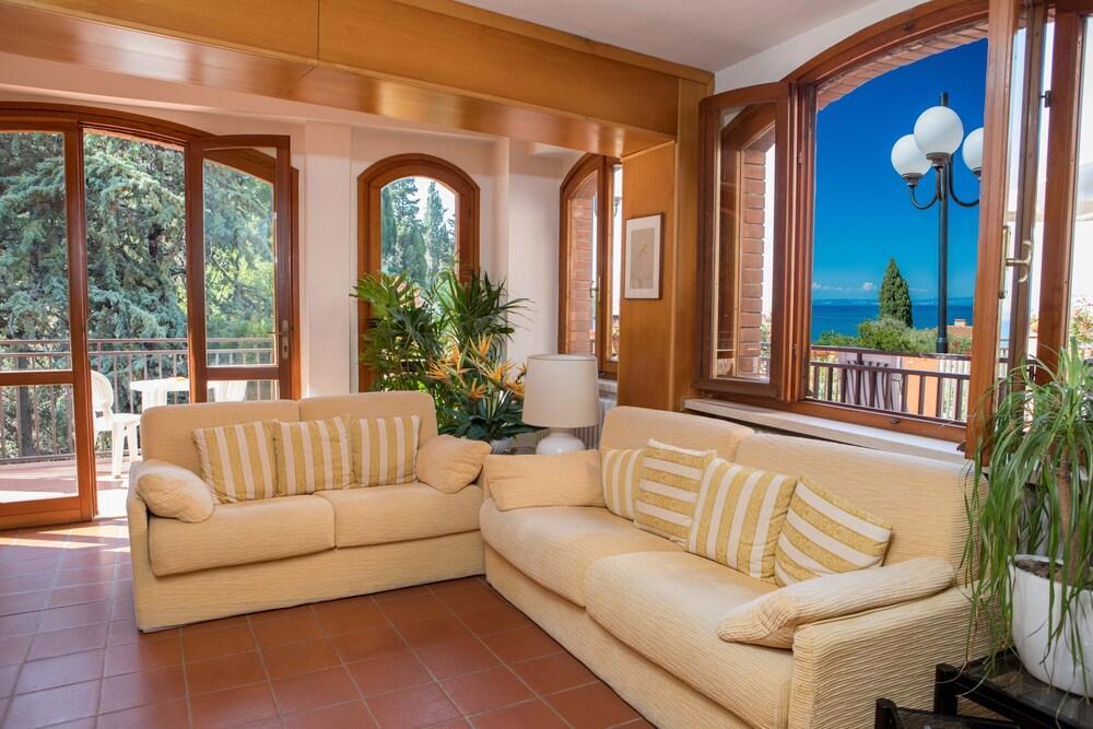 Belvedere 3*
